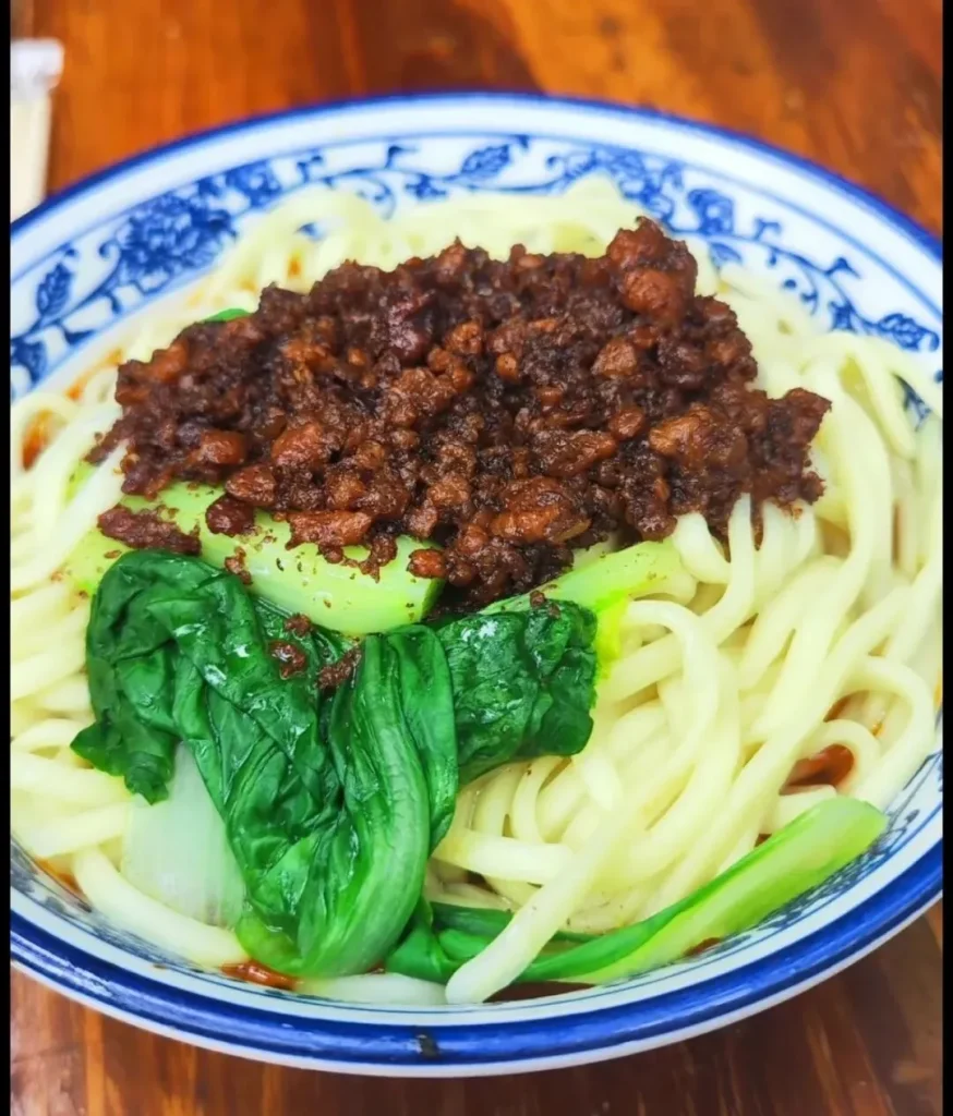 Zhajiang noodles at Changqing in Jinniu District