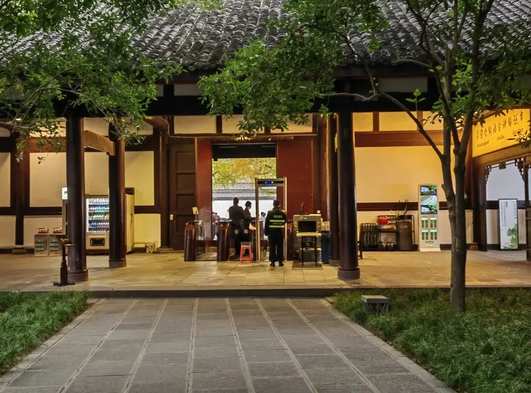 Du Fu Thatched Cottage: A Chengdu Walk