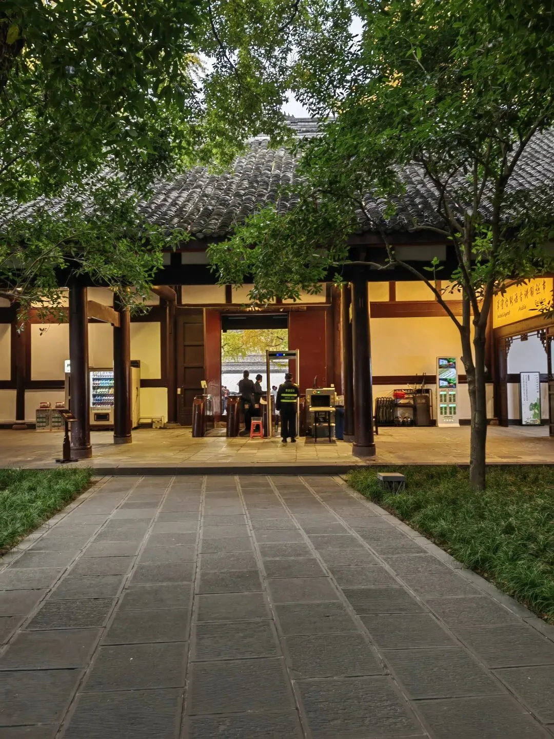 Red-walled Flower Path with bamboo at Du Fu Thatched Cottage in Chengdu