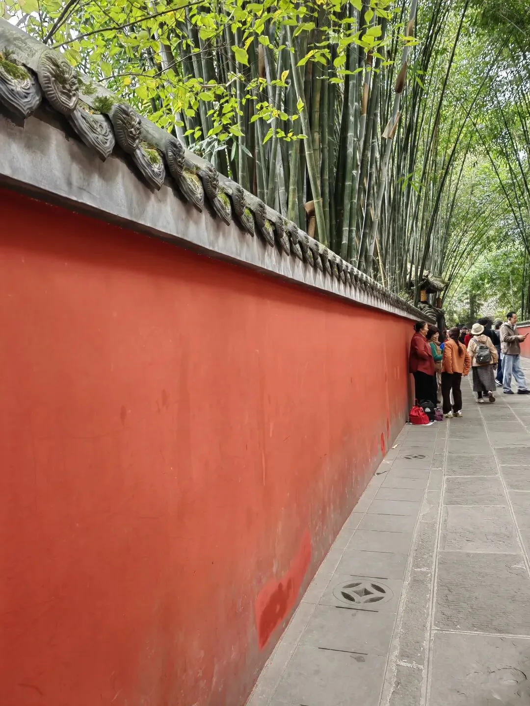 Simple Firewood Gate with bamboo framing at Du Fu Thatched Cottage