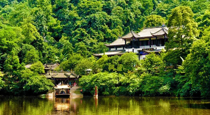 Qingcheng Mountain Day Trip Guide