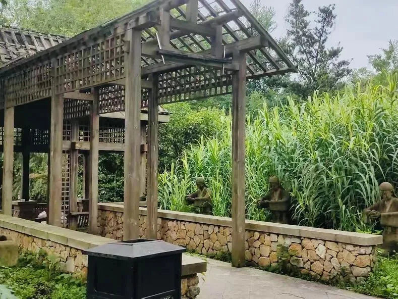Entrance area of Furong Changjuan Medicine Garden in Wenjiang