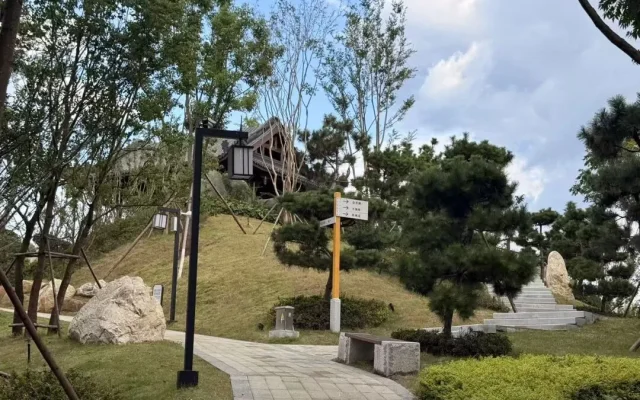 Zhaojueli Park: A Tiny New Chengdu Park with Song Charm