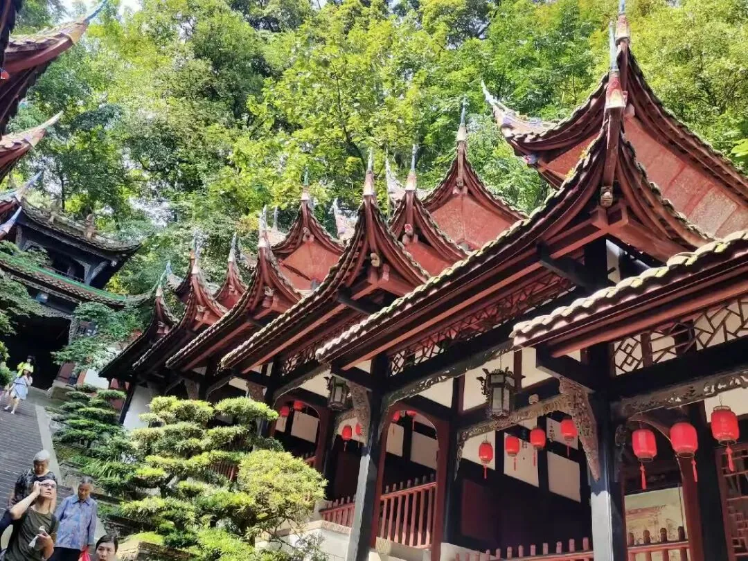 Ten symmetrical small halls flanking a long stone stairway at Dujiangyan Chenghuang Miao
