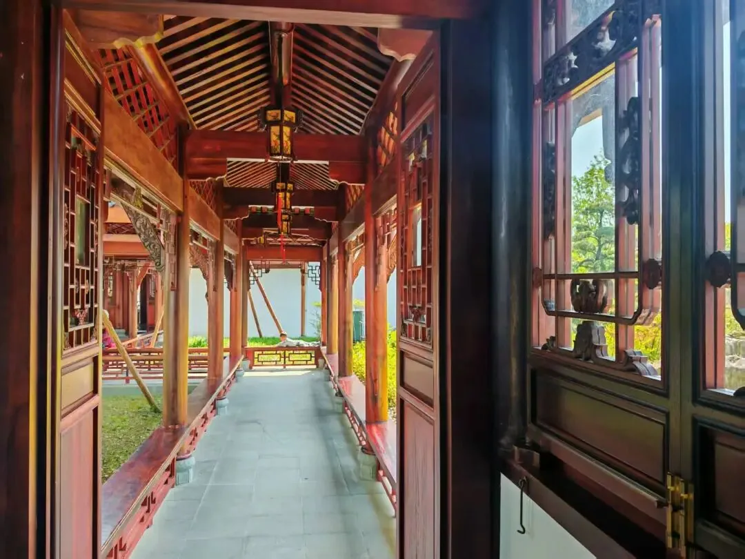 Three landscapes meet at Shuyun Garden: wetlands, classical garden, sci-fi