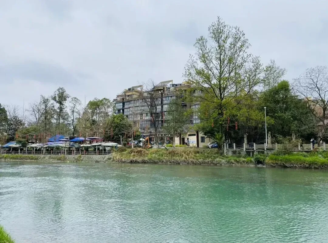 Sandaoyan Ancient Town: Chengdu’s Little Water Town