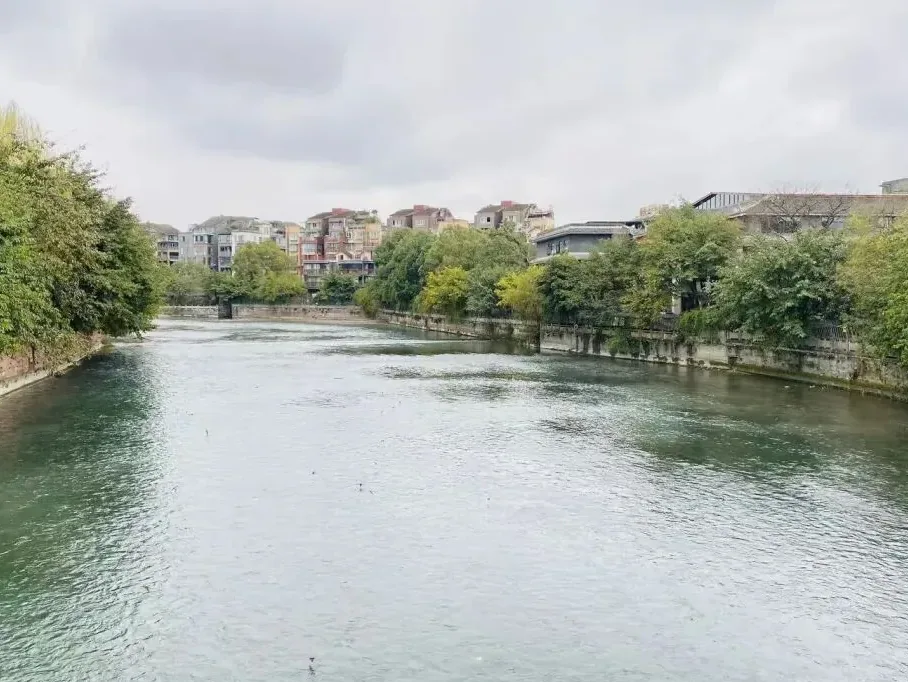Sandaoyan Ancient Town in Pidu District, a charming water town