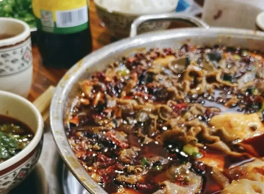 Bowl of spicy pork intestine noodles at Ganji Feichang Fen breakfast shop
