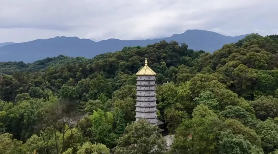 Reflection on why ancient temples are built in mountains, to hear your own heart