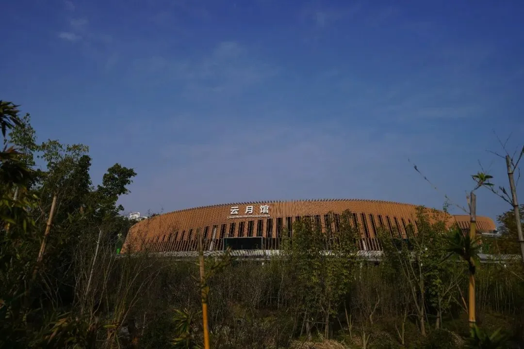 Jiangyue Pavilion surrounded by greenery and water features