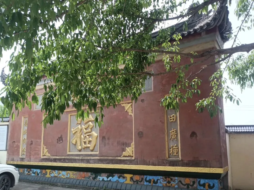 Little information available about the hidden Zitong Temple
