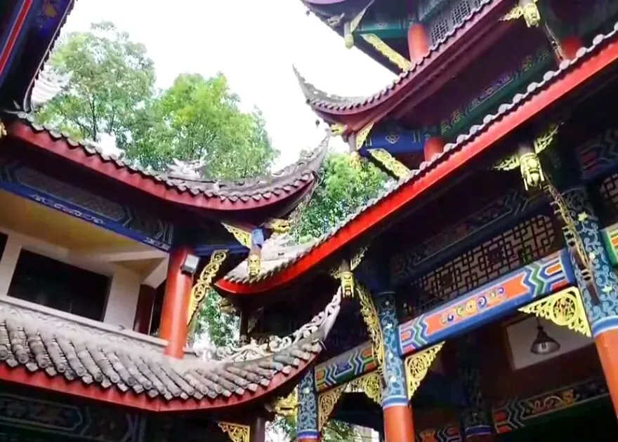 Local grandmothers praying quietly at Guanyin Pavilion in Xinfan