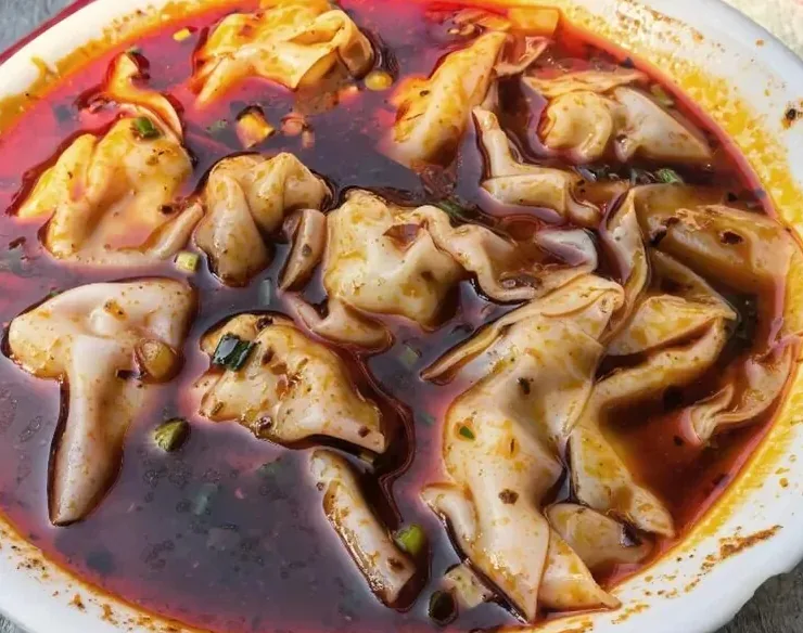 Bowl of Xinfan's signature douban chaoshou with secret bean paste