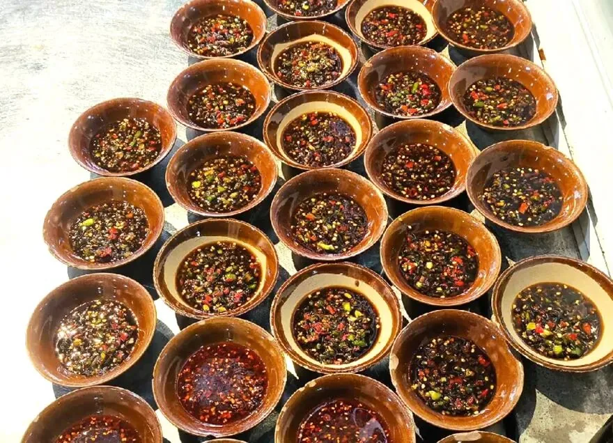 Yuantang tihua pig trotter with huoxiang dipping sauce on Jindi Road