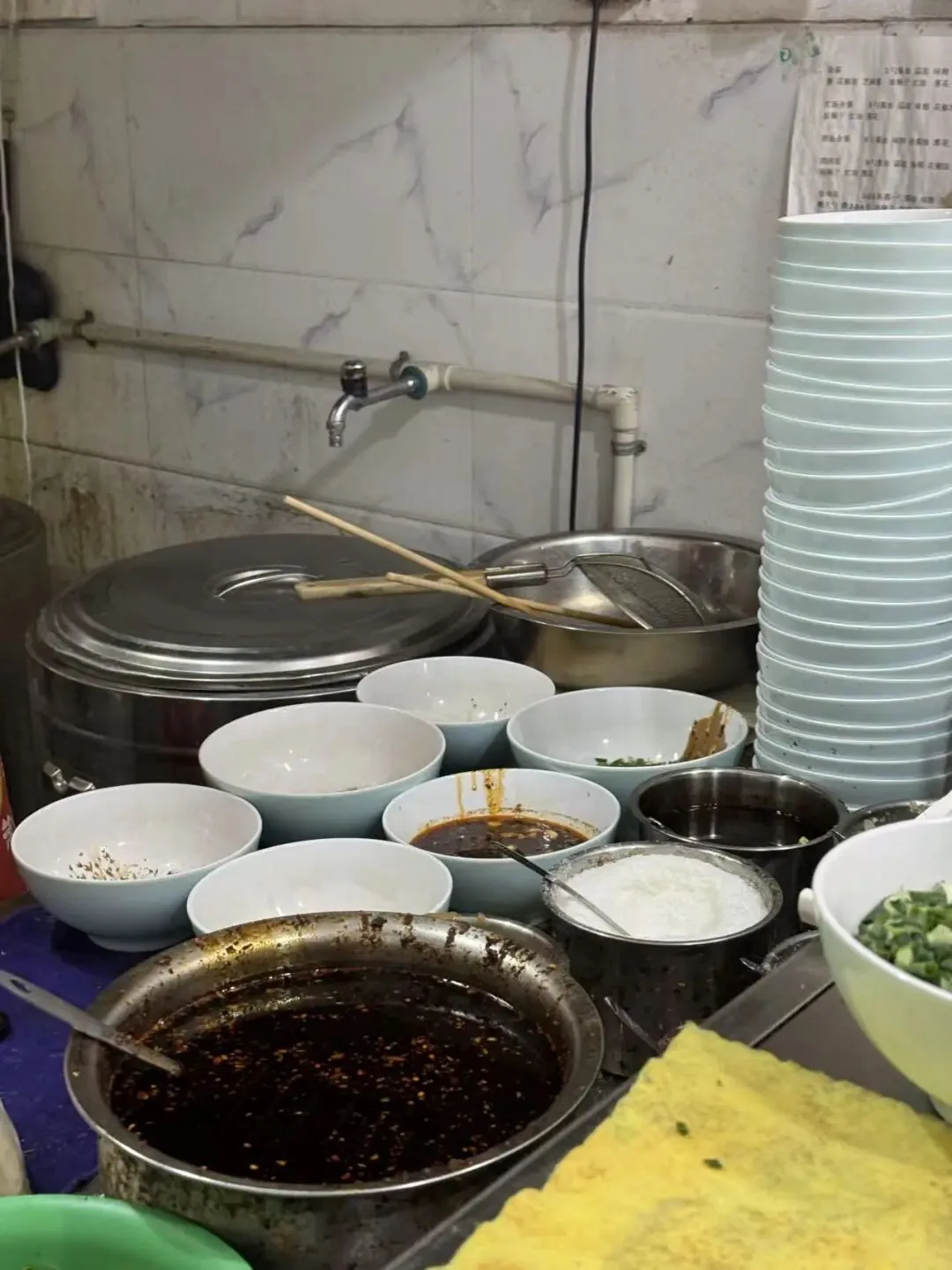 Yanyan Pork Rib Noodles shop opens with rich traditional pork rib noodles