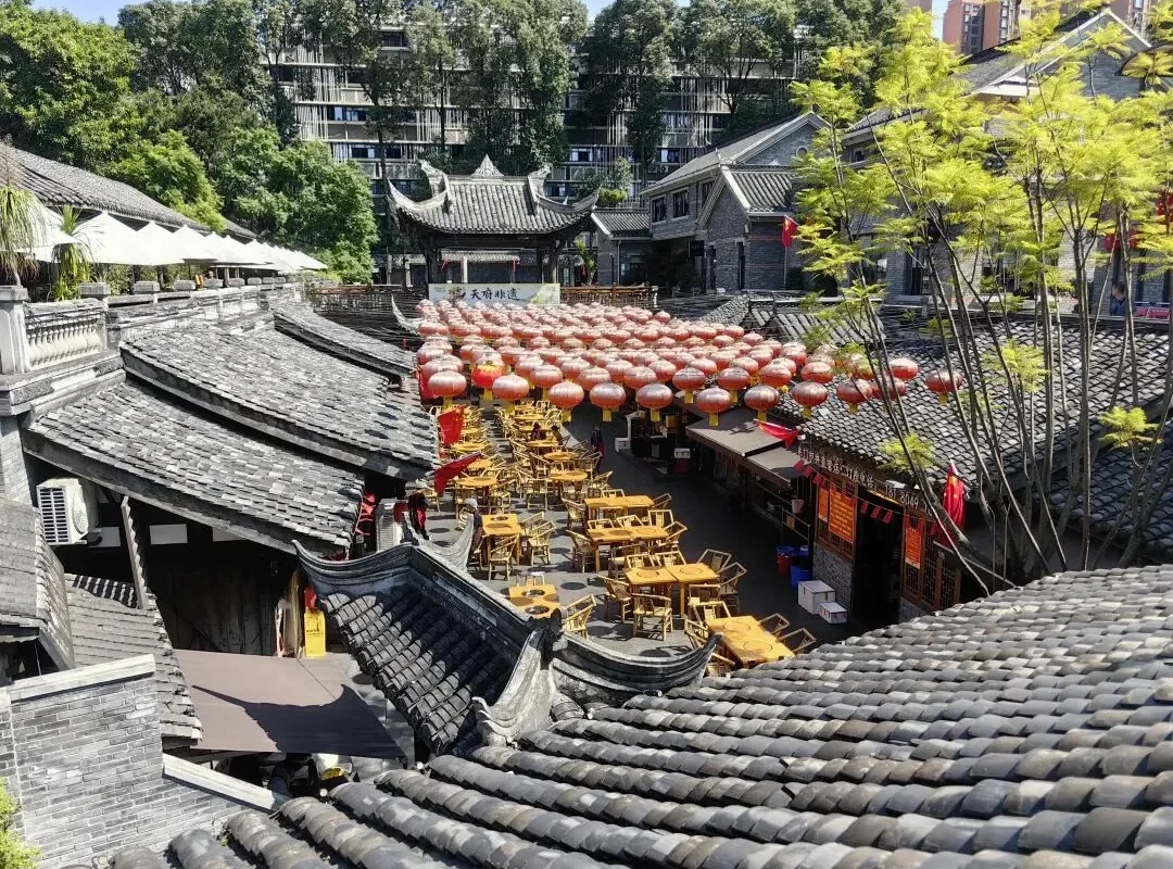 Dongmen Shijing: Free Old Chengdu Block Near Kuanzhai Alley