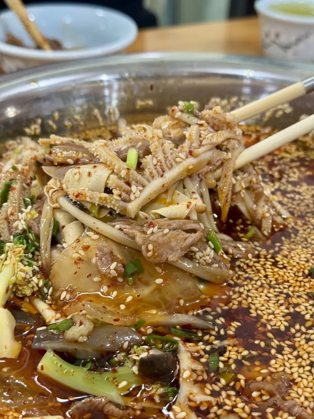 Maocai with red oil broth and dry-mixed seasoning options
